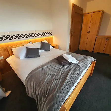Pasieka Apartman *